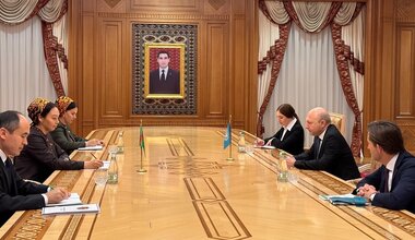 SRSG Kaha Imnadze meets with Dunyagozel Gulmanova, Chairperson of Mejilis of Turkmenistan